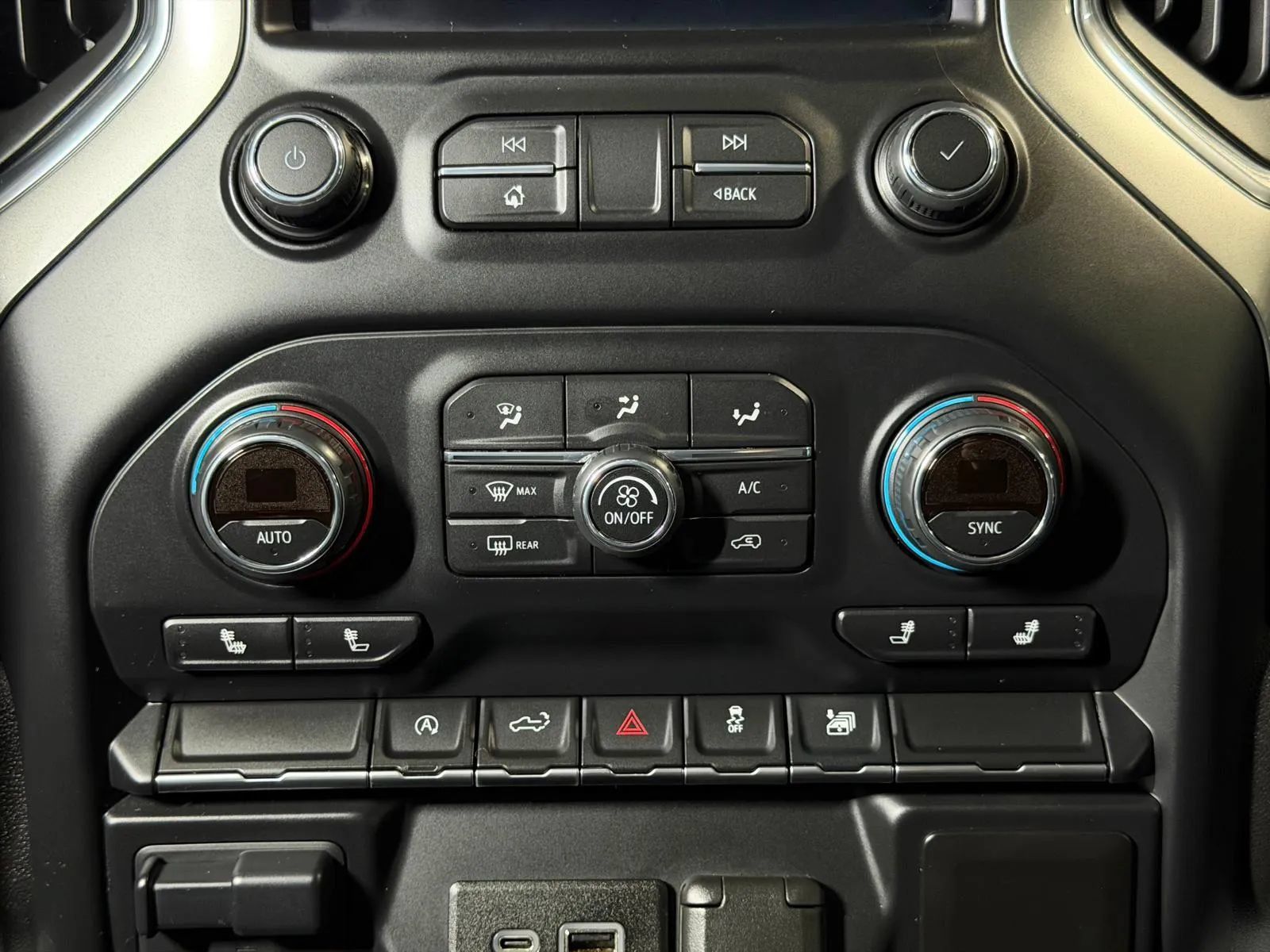 Used 2019 Chevrolet Silverado 1500 RST w/ All-Star Edition RWD image 30