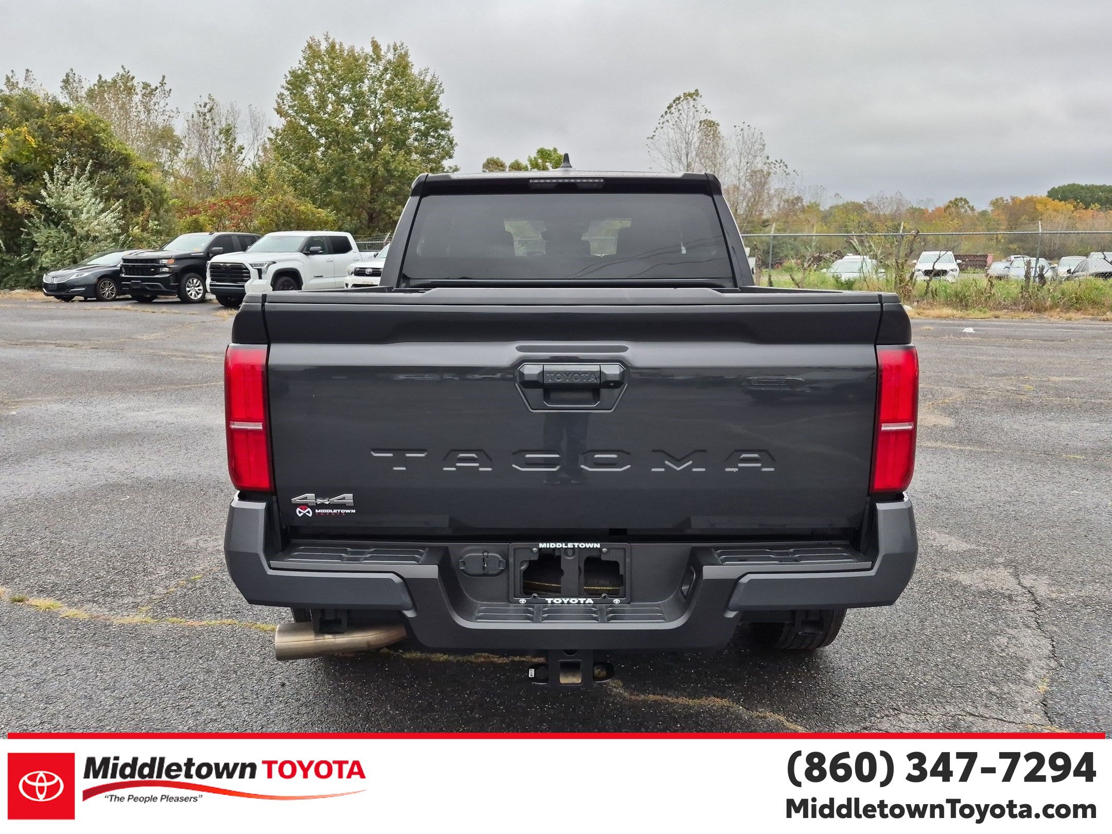 Used 2025 Toyota Tacoma SR5 AWD/4WD image 4