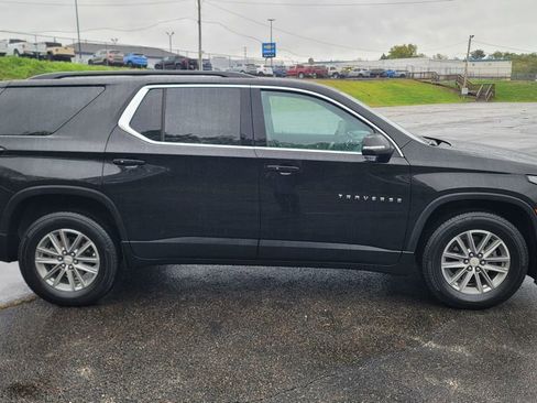 Used 2023 Chevrolet Traverse LT image 14
