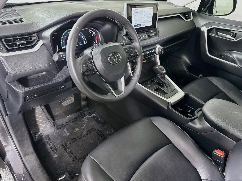 Used 2023 Toyota RAV4 XLE Premium FWD image 22
