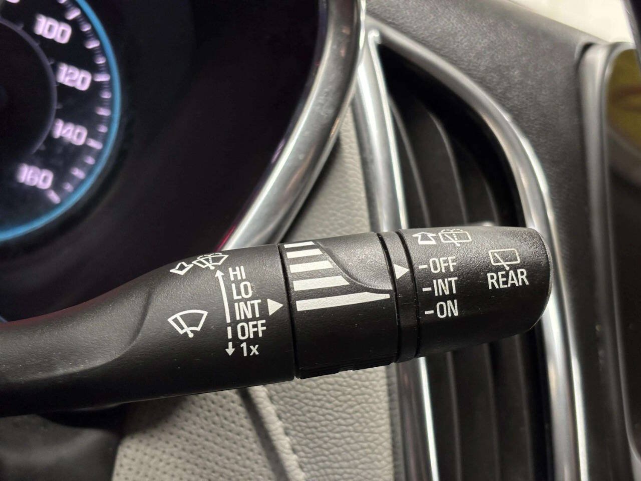 Used 2020 Chevrolet Equinox Premier AWD/4WD image 39