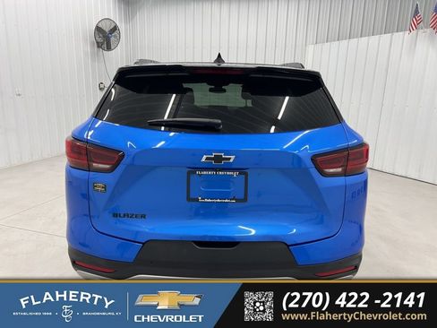 Used 2024 Chevrolet Blazer LT w/ Midnight/Sport Edition FWD image 4