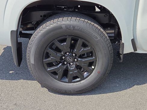New 2026 Nissan Frontier SV w/ Tow Package image 7