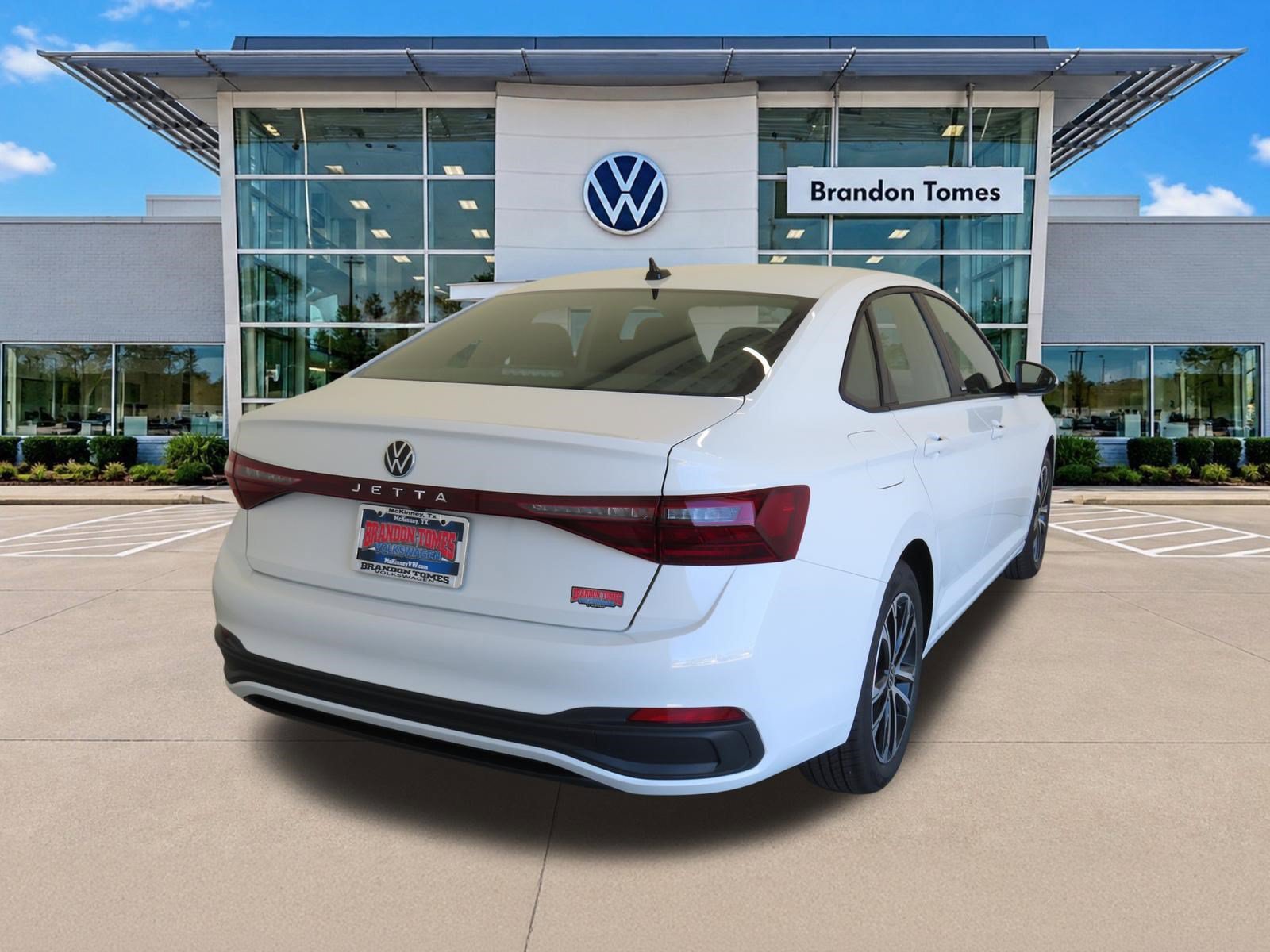 Used 2026 Volkswagen Jetta Sport FWD image 3