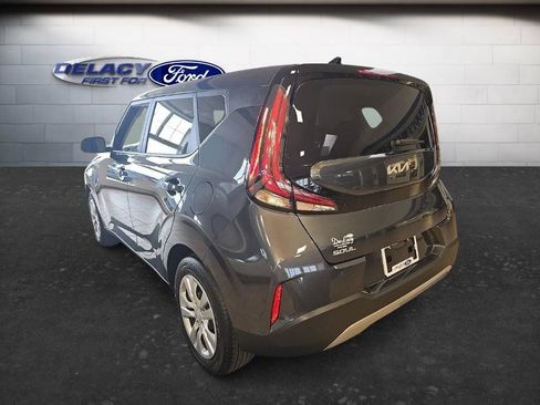 Used 2023 Kia Soul LX FWD image 5