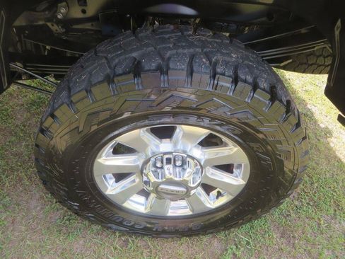 Used 2019 Ford F350 Platinum w/ Platinum Ultimate Package AWD/4WD image 29