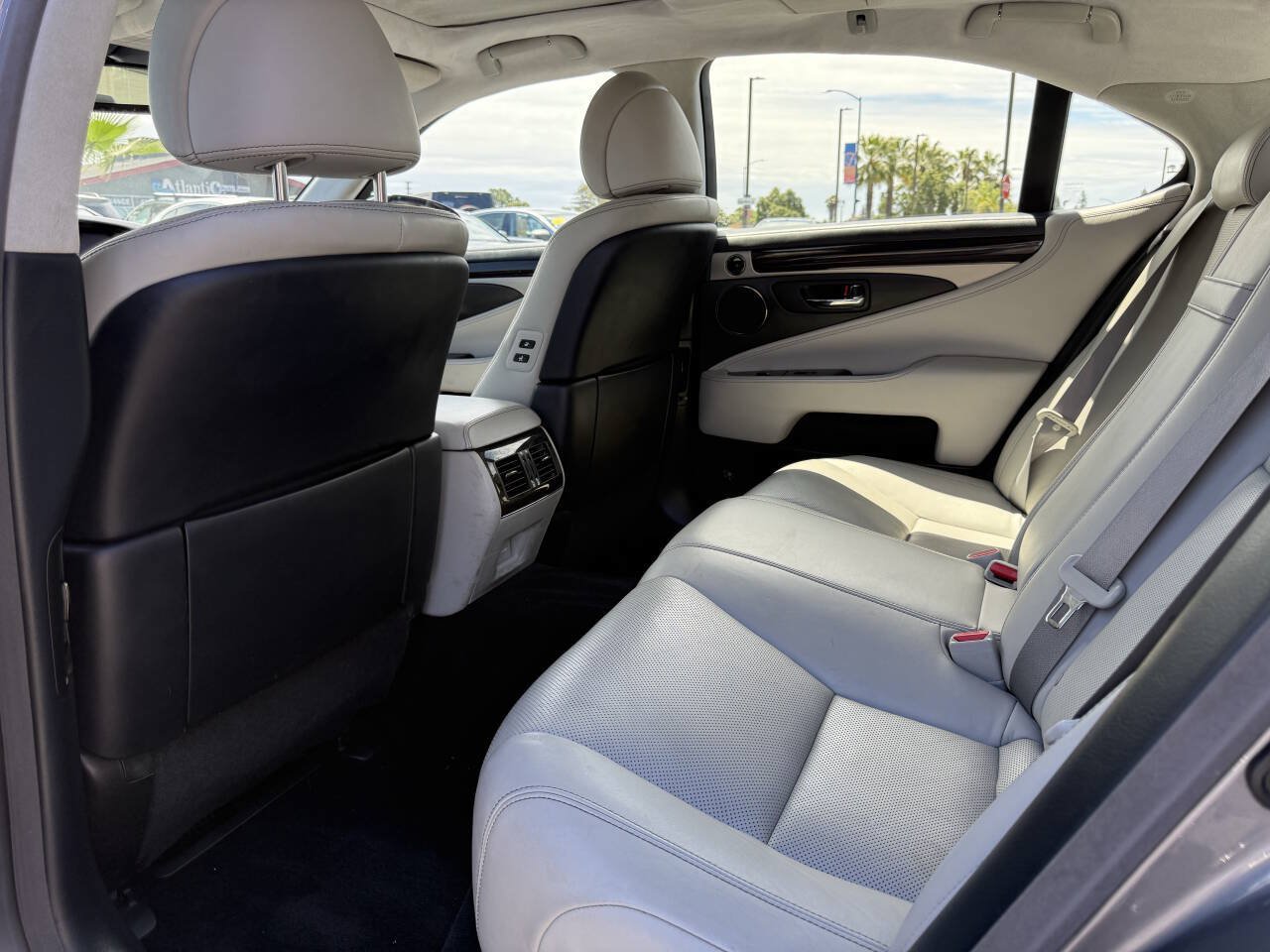 Used 2014 Lexus LS 460 w/ Comfort Package RWD image 11