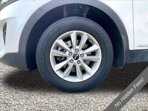Used 2019 Kia Sorento AWD image 8