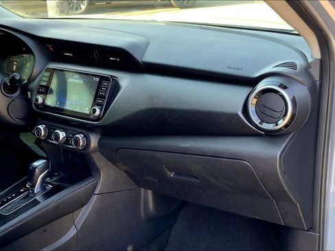 Used 2023 Nissan Kicks SV FWD image 18