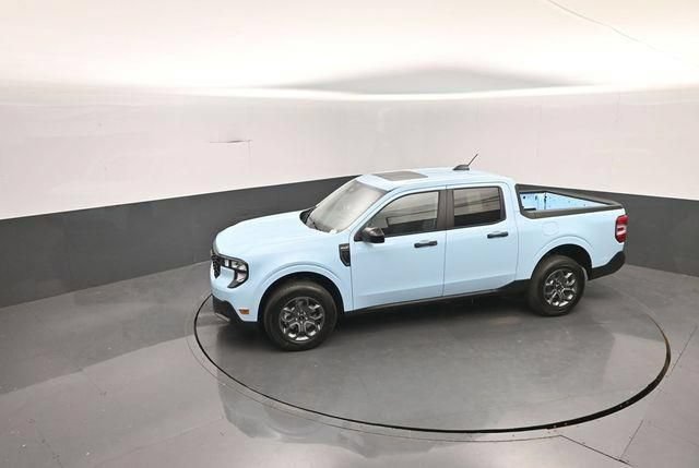 New 2026 Ford Maverick XLT w/ XLT Luxury Package FWD image 28