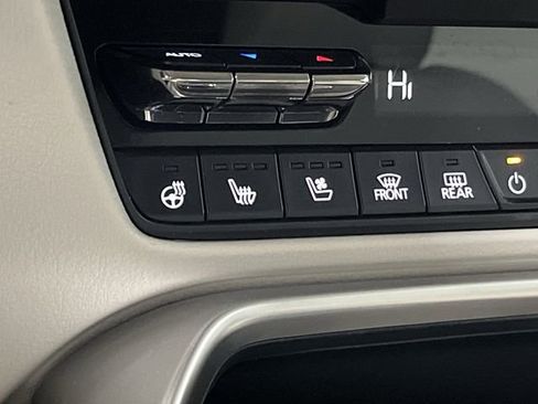 Used 2024 MAZDA CX-90 Plug-In Hybrid w/ Premium Plus image 8