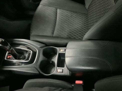 Used 2018 Nissan Rogue SV w/ Premium Package AWD/4WD image 37