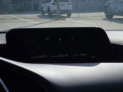 Used 2024 MAZDA MAZDA3 s FWD image 22