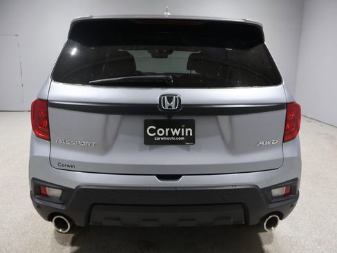 Used 2023 Honda Passport EX-L image 3