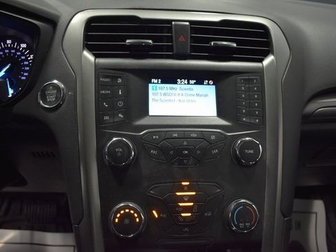 Used 2020 Ford Fusion S image 18