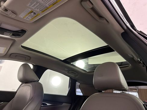 Used 2024 INFINITI QX50 Luxe image 2