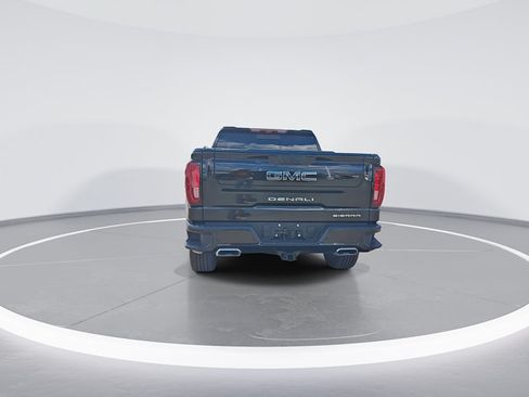Used 2023 GMC Sierra 1500 Denali Ultimate AWD/4WD image 8