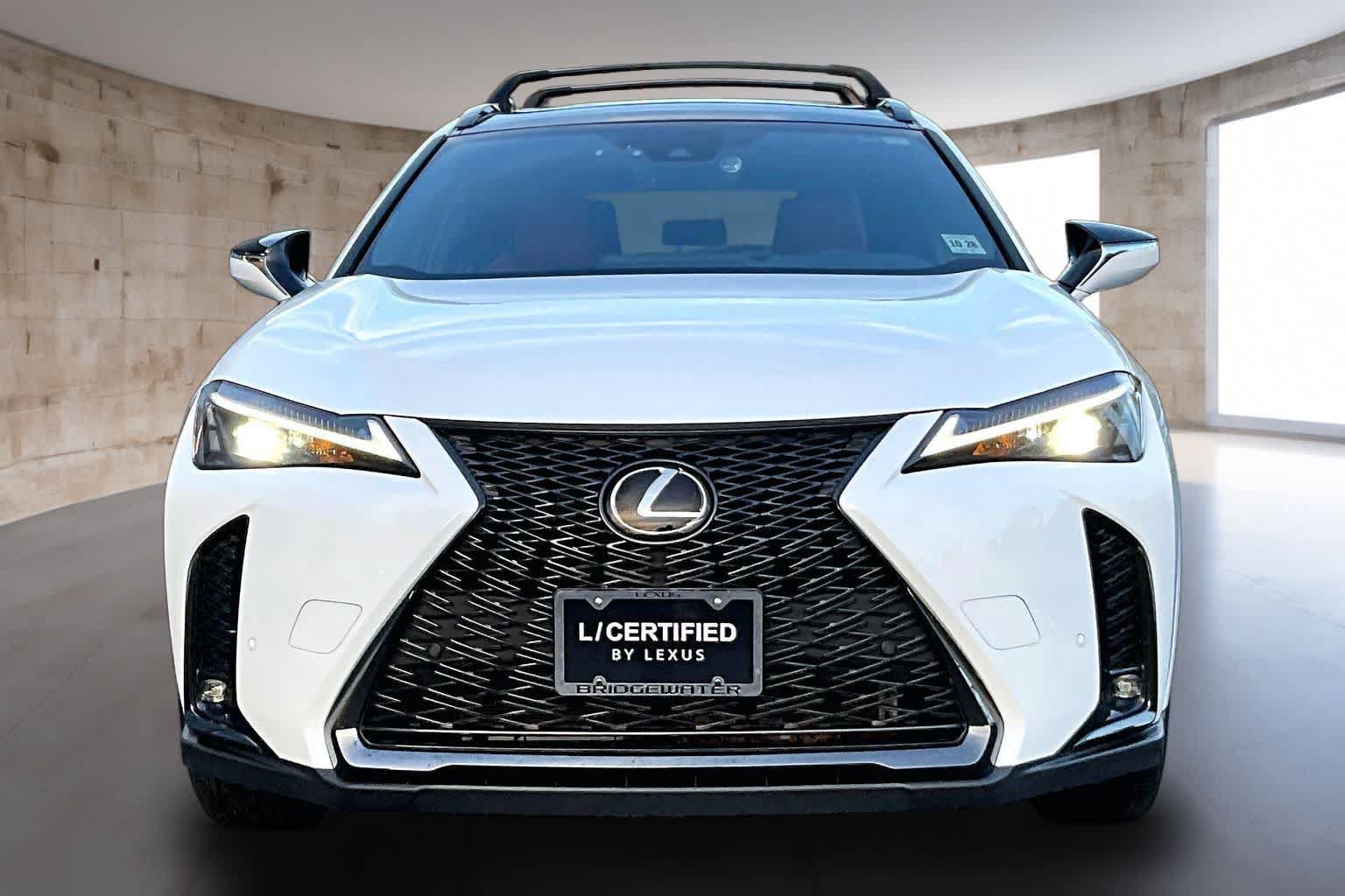 Used 2024 Lexus UX 250h F Sport AWD/4WD image 2