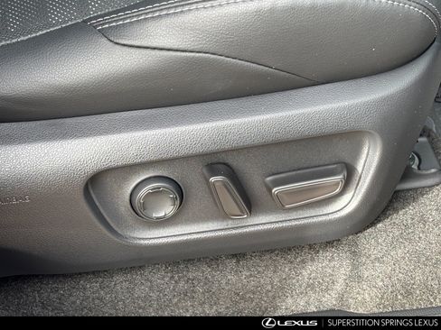 Used 2025 Toyota 4Runner TRD Off-Road Premium image 13