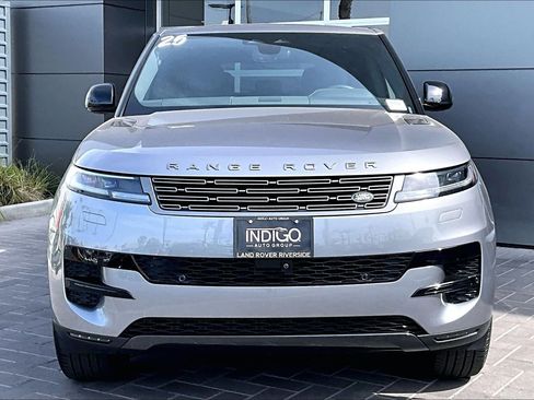 Used 2025 Land Rover Range Rover Sport AWD/4WD image 2