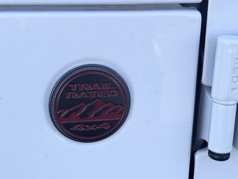 Used 2021 Jeep Wrangler Unlimited Rubicon AWD/4WD image 6