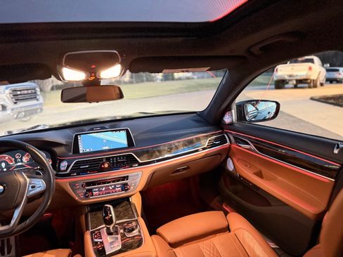 Used 2017 BMW 750i xDrive 750i xDrive image 36