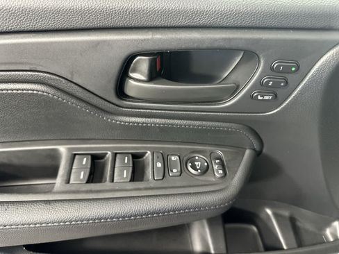 Used 2025 Honda Odyssey EX-L image 11