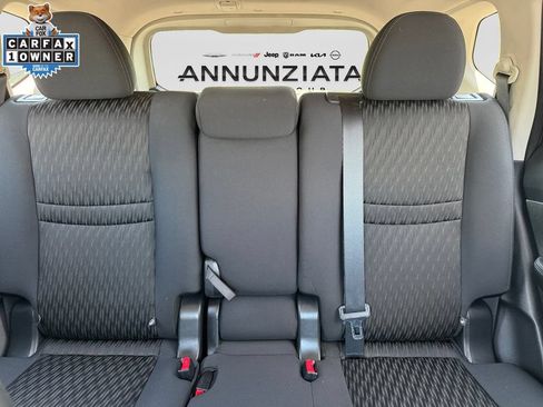 Used 2017 Nissan Rogue SV AWD/4WD image 23