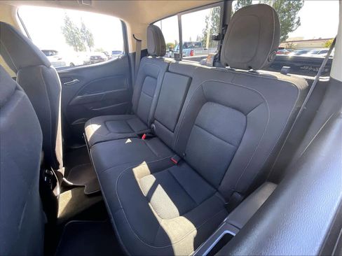 Used 2017 Chevrolet Colorado LT w/ LT Convenience Package image 27