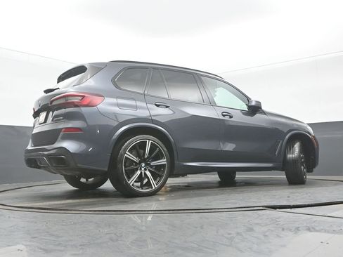 Used 2022 BMW X5 M50i AWD/4WD image 32