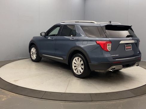 Used 2021 Ford Explorer Limited w/ Equipment Group 301A AWD/4WD image 3