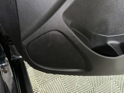 Used 2022 Chevrolet Malibu LT image 32