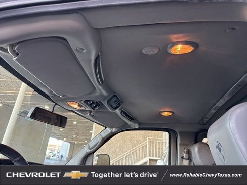 Used 2014 Chevrolet Express 1500 image 17