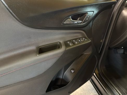 Used 2022 Chevrolet Equinox RS image 25