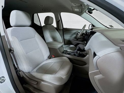 Used 2020 Chevrolet Traverse LT FWD image 26