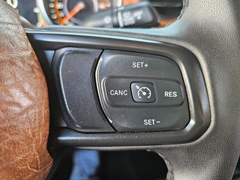 Used 2023 Jeep Gladiator Sport image 41