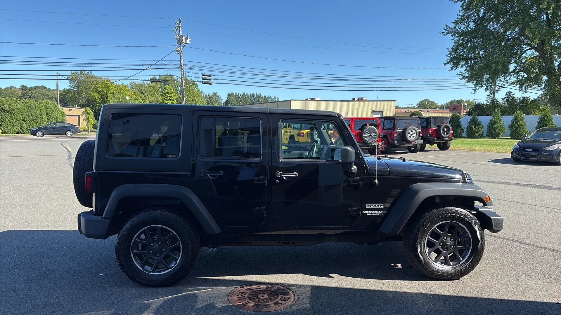 Used 2017 Jeep Wrangler Unlimited Sport w/ Quick Order Package 24S AWD/4WD image 7
