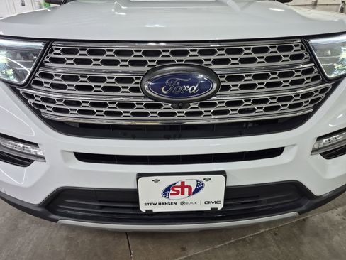 Used 2023 Ford Explorer Limited AWD/4WD image 30