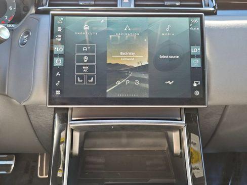 Certified 2025 Land Rover Range Rover Velar Dynamic SE AWD/4WD image 20