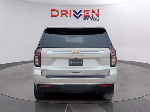 Used 2021 Chevrolet Tahoe LT w/ LT Signature Package image 4