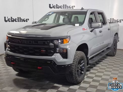 Used 2024 Chevrolet Silverado 1500 Custom Trail Boss AWD/4WD image 4