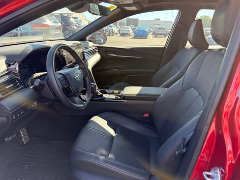 Used 2025 Toyota Camry XSE FWD image 10