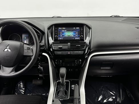 Used 2023 Mitsubishi Eclipse Cross ES image 24