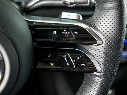 Certified 2025 Mercedes-Benz GLS 450 4MATIC image 31