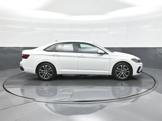 Certified 2026 Volkswagen Jetta Sport FWD image 8
