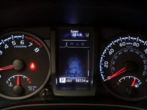 Used 2023 Toyota Tacoma SR image 16