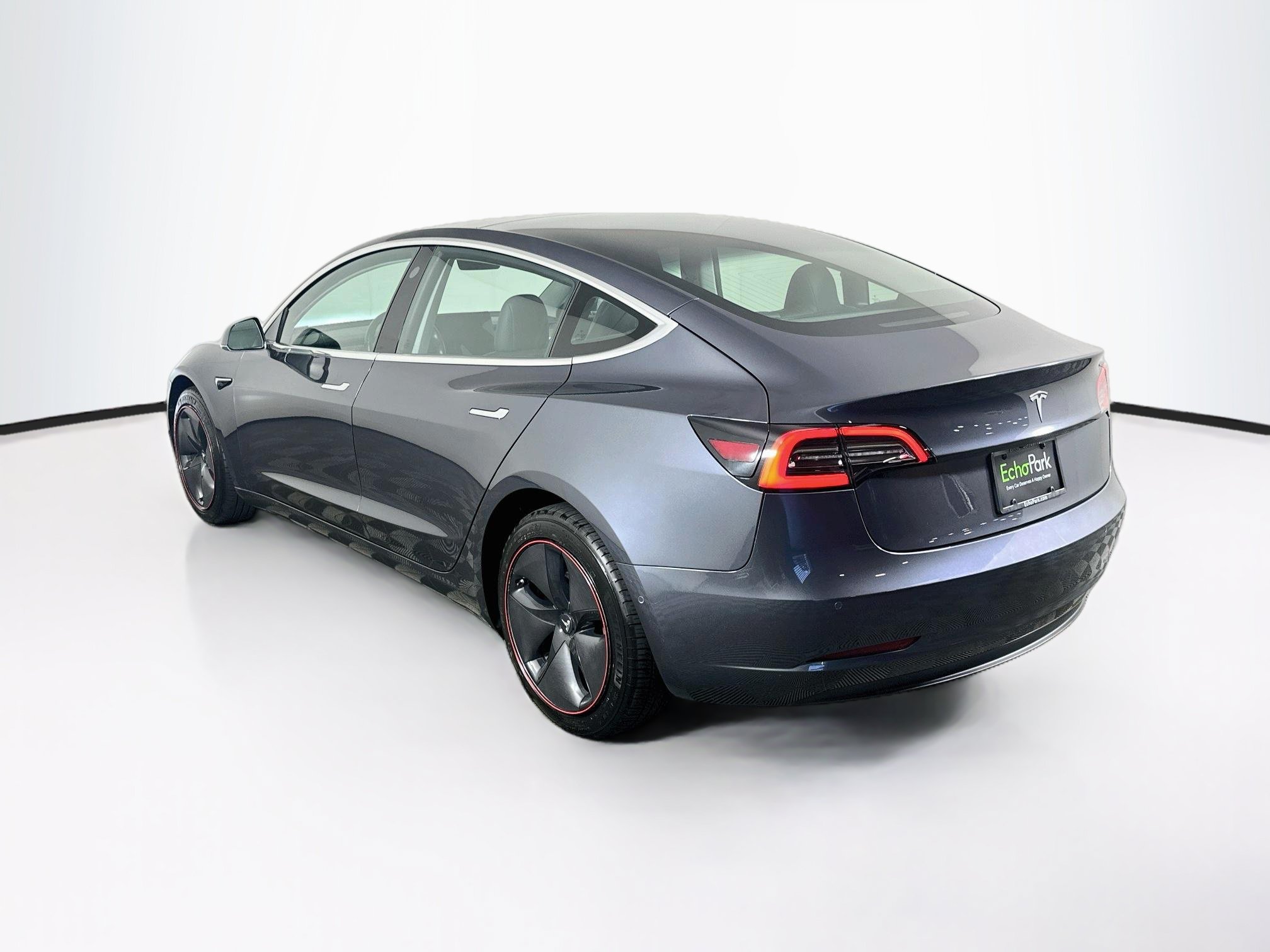 Used 2018 Tesla Model 3 Mid Range RWD image 5