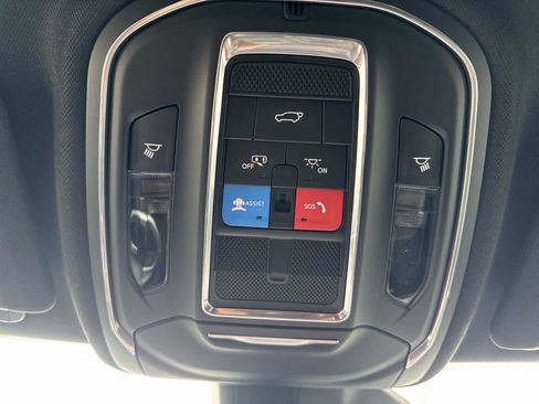 New 2026 Jeep Grand Cherokee Altitude RWD image 14