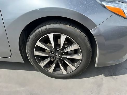 Used 2018 Nissan Altima 2.5 SL FWD image 9