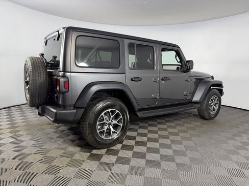 Used 2024 Jeep Wrangler Unlimited Sport AWD/4WD image 7